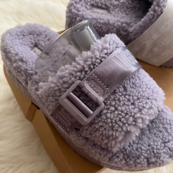 Brand new ugg platform slippers - Picture 2 of 4